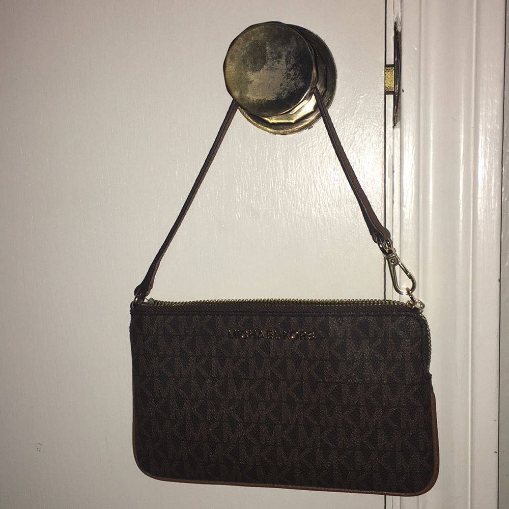 Real Michael kors purse never been worn brand new